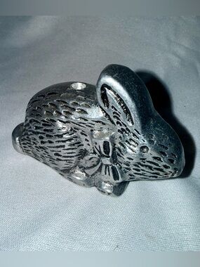 Pewter Metal Bunny Figurine in Shiny Silver Paperweight VTG